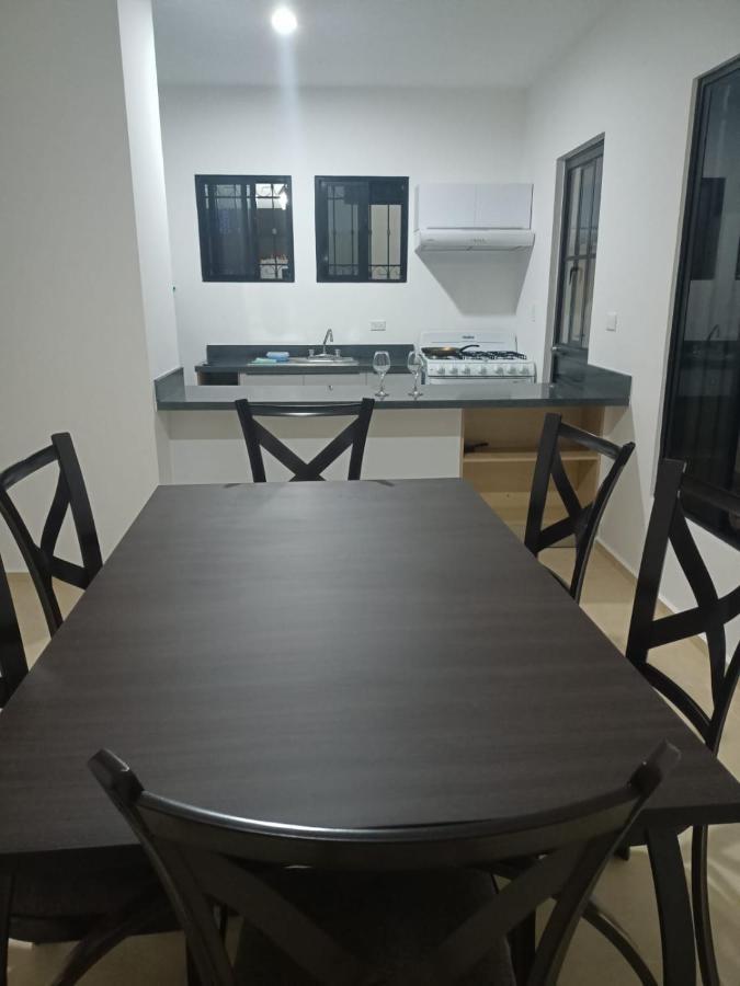 Hermosa Casa A 15 Minutos Del Aeropueto De Cancun En Exclusivo Fraccionamiento Residencial Exterior foto