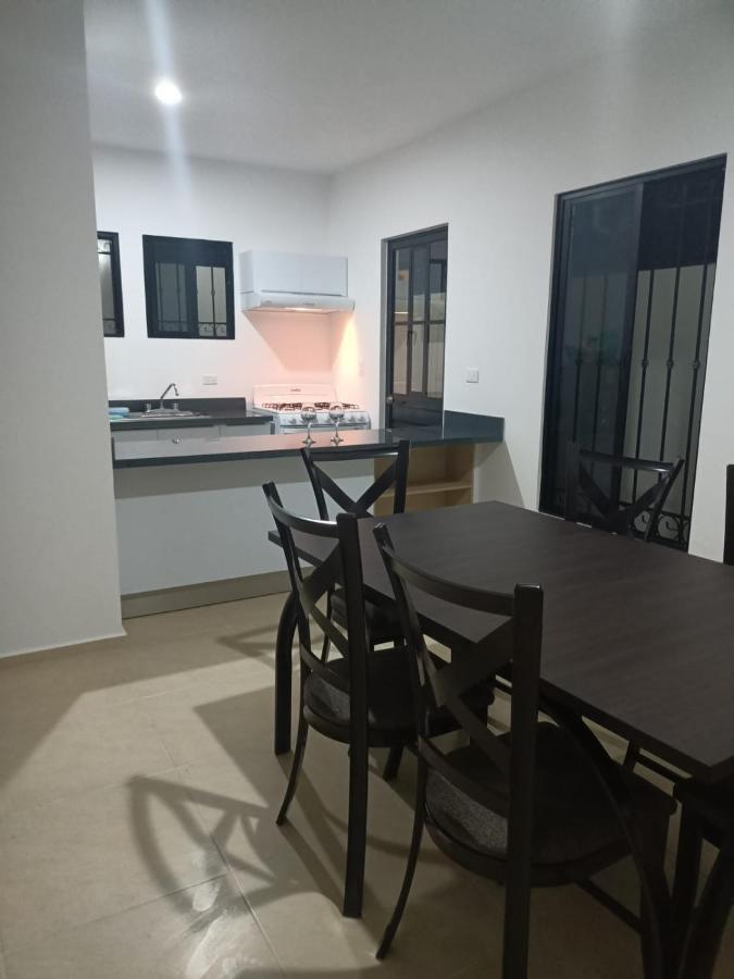 Hermosa Casa A 15 Minutos Del Aeropueto De Cancun En Exclusivo Fraccionamiento Residencial Exterior foto